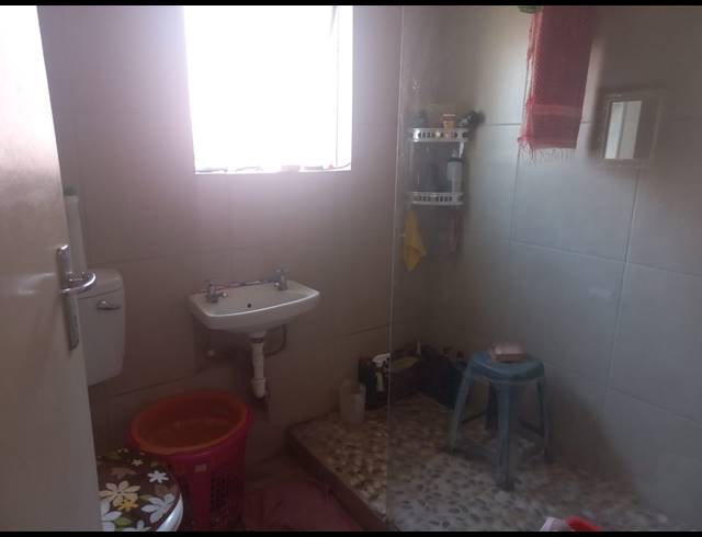 3 BEDROOM HOUSE FOR SALE IN ROCKLANDS